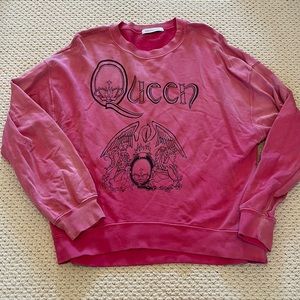 Daydreamer hot pink Queen sweatshirt size M